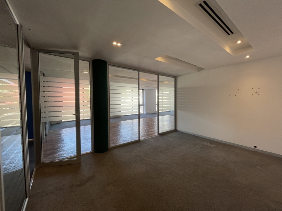 To Let commercial Property for Rent in De Waterkant Western Cape
